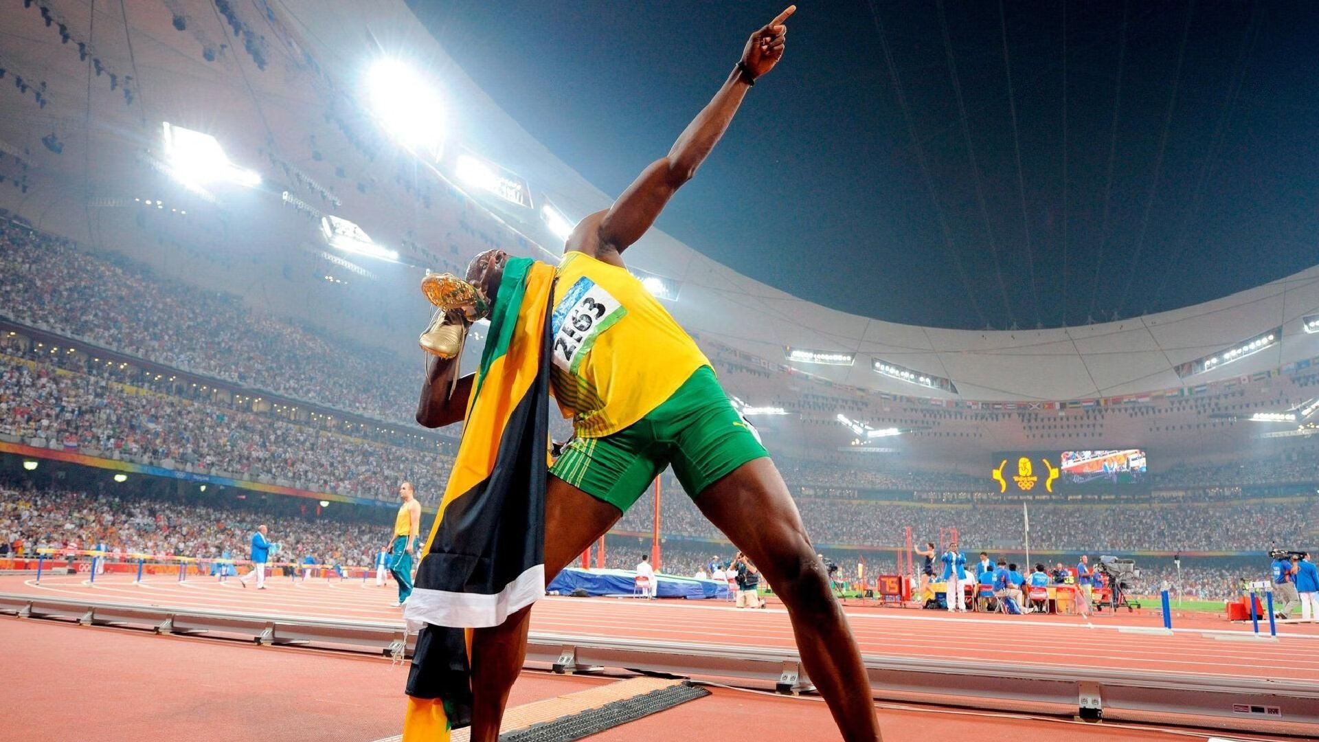 《PUBGMobile》“风暴之巅”线上线下联动，挑战极限操作！