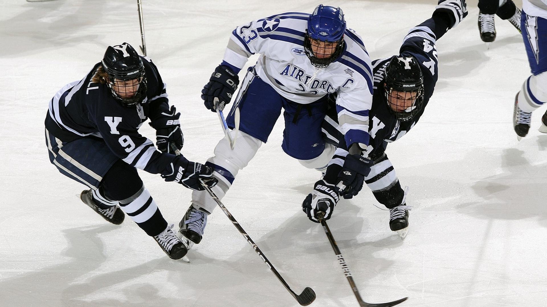 NBA联盟裁判员判罚准确率提升策略，nba裁判分工